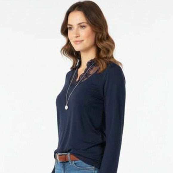Elegance Personified: Apt. 9 L Navy Textured Blouse w/ Delicate  Dentelle Detail - Picture 2 of 6